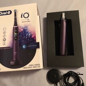 Oral-B - iO Series 8 Connected Rechargeable Electric Toothbrush -